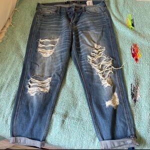 Hollister low rise boyfriend jeans size 11R  waist 30” length 24”